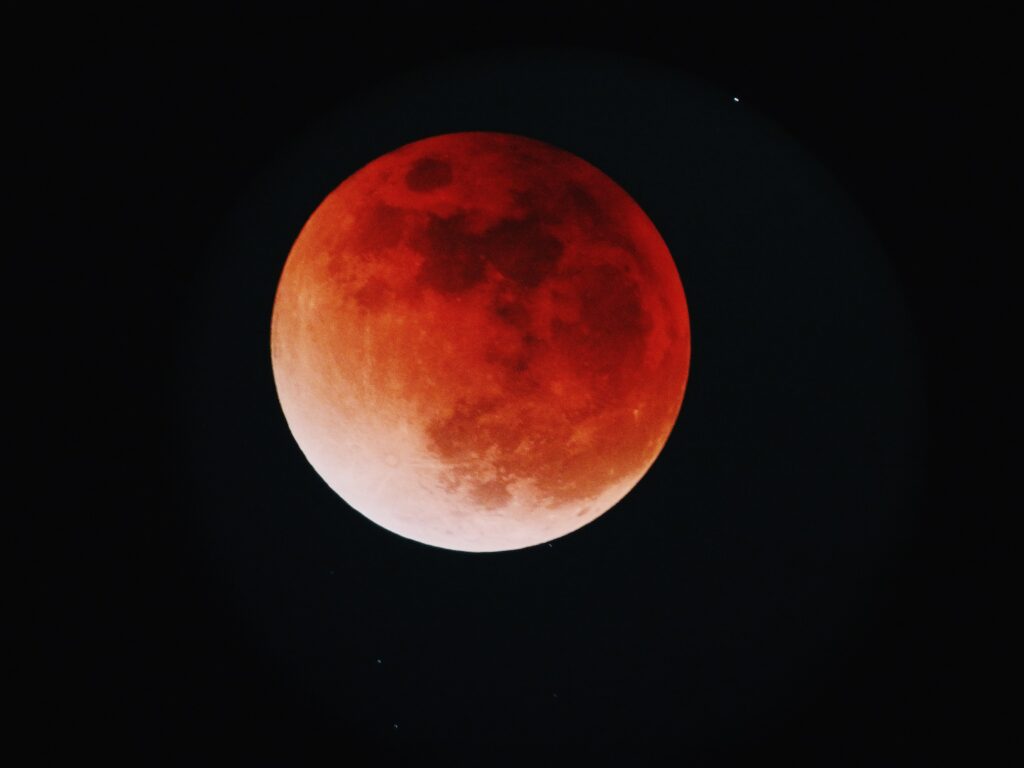 Eclipse lunar del 15 de Mayo de 2022 ¿Cómo verlo en línea?